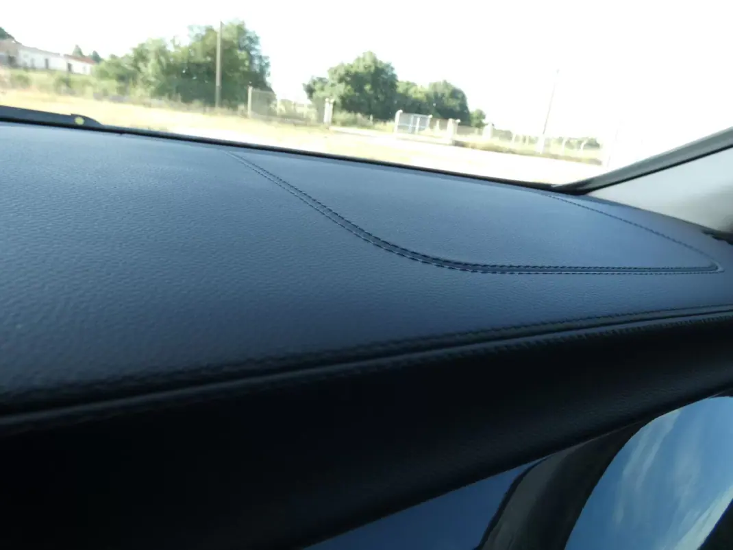 Mercedes-Benz CLS 250 2015 - 22500 EUR, 278000 km - AUTO.MOTO.pt - 278000km - foto 33 de 42