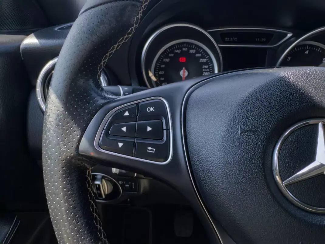 Mercedes-Benz CLA 180 2018 - 17990 EUR, 139000 km - 139000km - foto 17 de 42