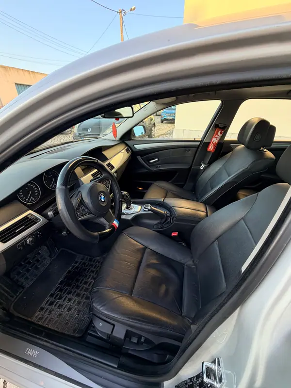 BMW 520 2007 - 6990 EUR, 384379 km - AUTO.MOTO.pt - 384379km - foto 5 de 14