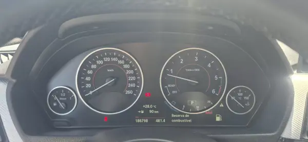 BMW 420 Gran Coupé 2016 - 23750 EUR, 186000 km - AUTO.MOTO.pt - 186000km - foto 13 de 37