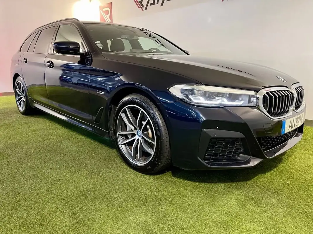 BMW 520 2022 - 32700 EUR, 89000 km - AUTO.MOTO.pt - 89000km - foto 10 de 41