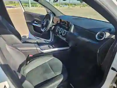 Mercedes-Benz GLA 250 2024 - 40000 EUR, 44350 km - AUTO.MOTO.pt - 44350km - foto 14 de 14