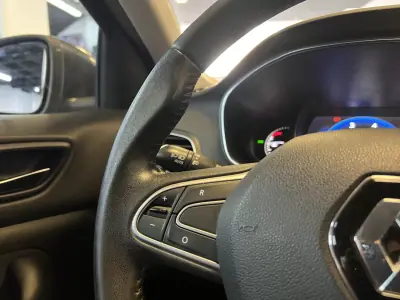 Renault Mégane 2016 - 12990 EUR, 130000 km - AUTO.MOTO.pt - 130000km - foto 32 de 37