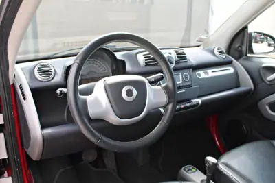 Smart Fortwo Cabrio 2014 - 8450 EUR, 58490 km - AUTO.MOTO.pt - 58490km - foto 15 de 18