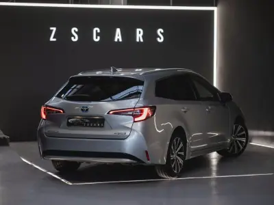 Toyota Corolla Touring Sports 2022 - 25990 EUR, 62063 km - AUTO.MOTO.pt - 62063km - foto 5 de 21