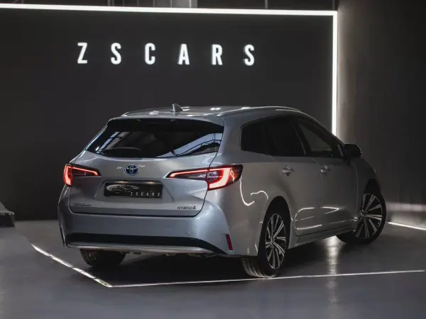 Toyota Corolla Touring Sports 2022 - 25990 EUR, 62063 km - AUTO.MOTO.pt - 62063km - foto 5 de 21