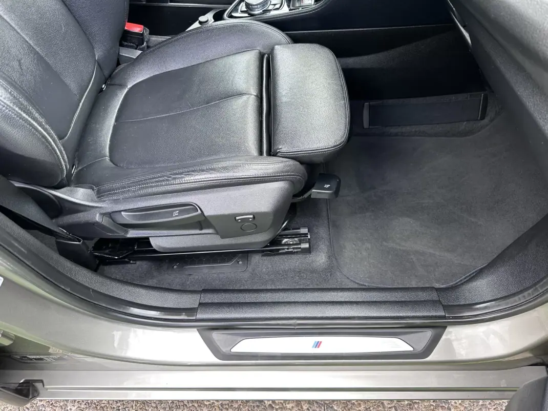 BMW 218 Active Tourer 2014 - 13900 EUR, 150000 km - AUTO.MOTO.pt - 150000km - foto 63 de 64
