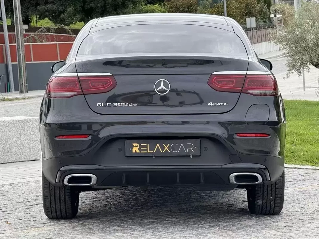 Mercedes-Benz GLC 300 2021 - 49499 EUR, 89500 km - AUTO.MOTO.pt - 89500km - foto 9 de 26