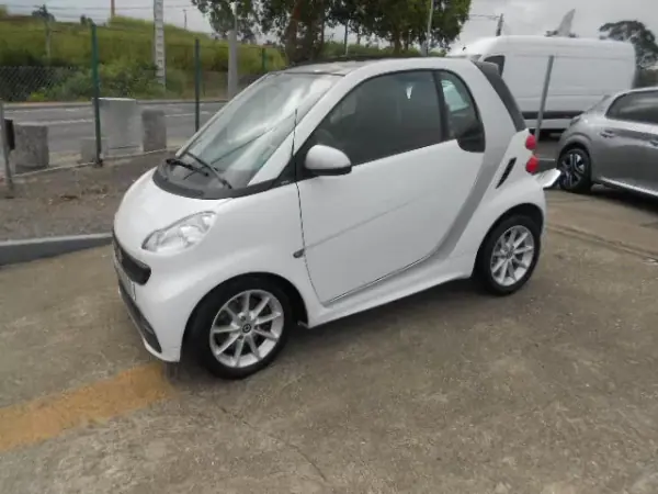 Smart ForTwo Coupé 2013 - 8500 EUR, 102123 km - 102123km - foto 3 de 10