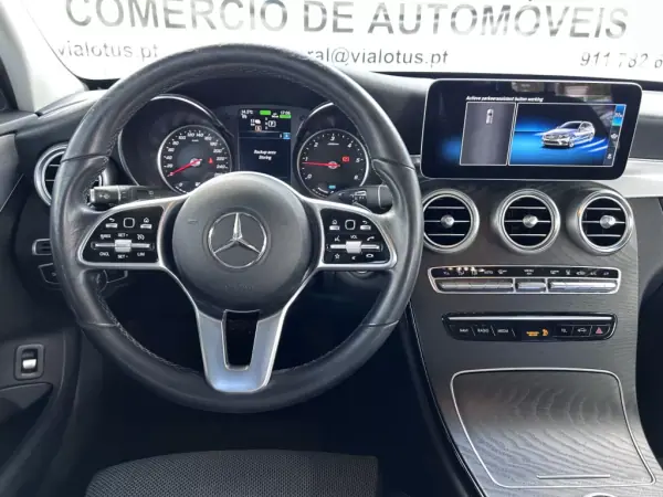 Mercedes-Benz C 300 2020 - 28499 EUR, 118000 km - AUTO.MOTO.pt - 118000km - foto 18 de 26