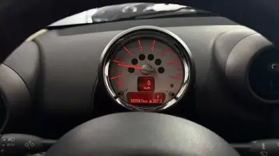 MINI Countryman 2010 - 10980 EUR, 187041 km - AUTO.MOTO.pt - 187041km - foto 26 de 28