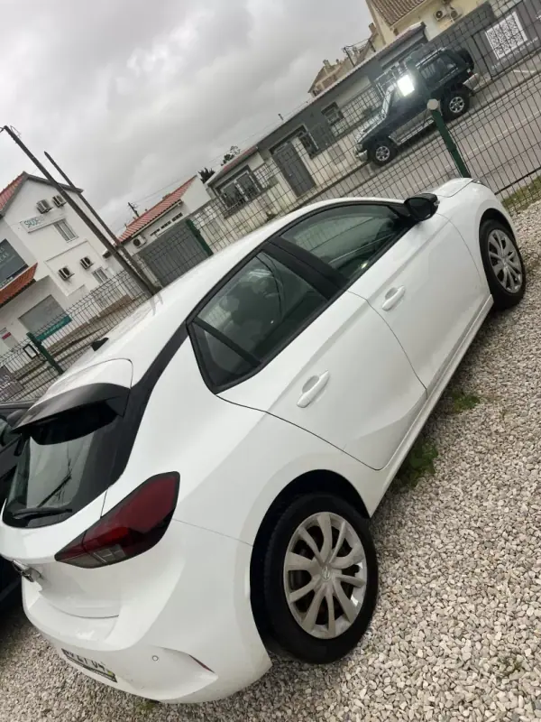 Opel Corsa 2020 - 11999 EUR, 216000 km - AUTO.MOTO.pt - 216000km - foto 3 de 7