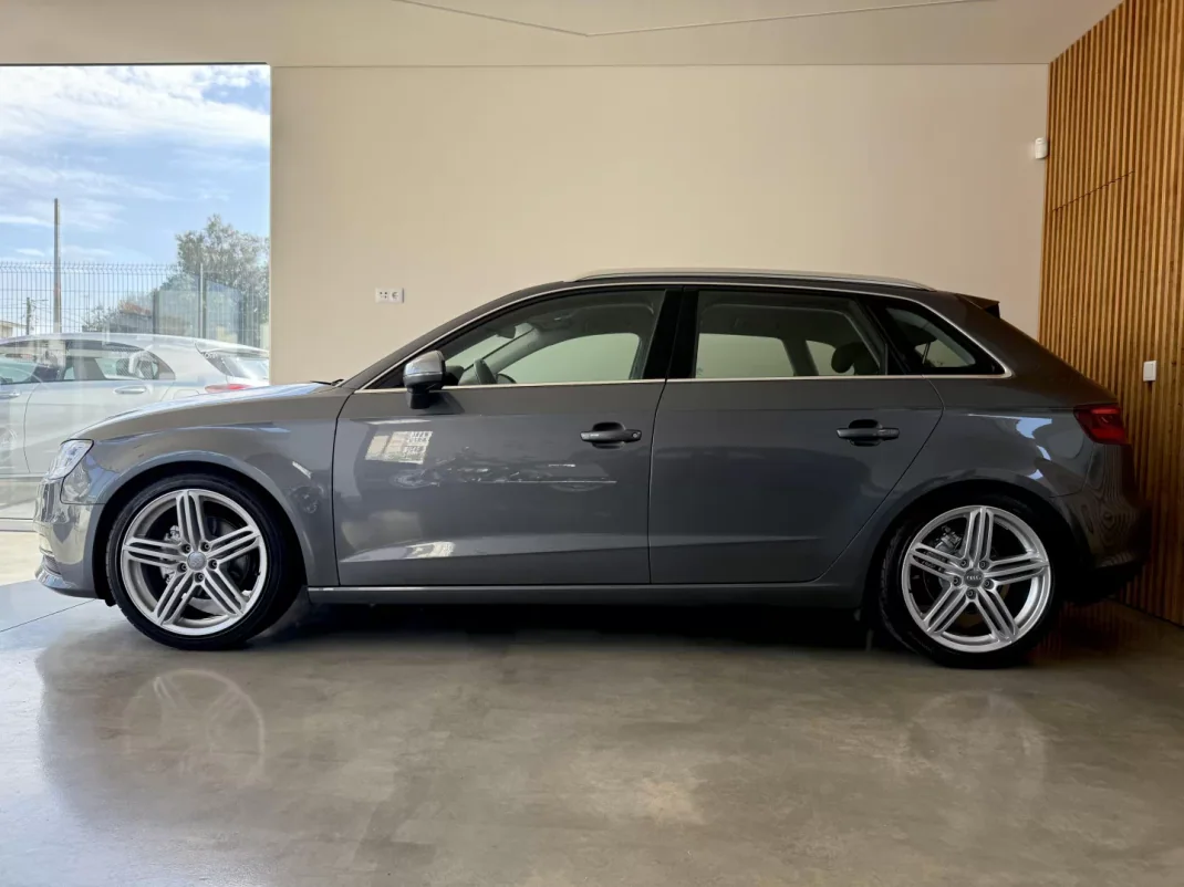 Audi A3 Sportback 2016 - 16000 EUR, 158000 km - AUTO.MOTO.pt - 158000km - foto 18 de 94
