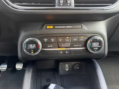 Ford Focus 2020 - 15990 EUR, 87000 km - AUTO.MOTO.pt - 87000km - foto 15 de 15