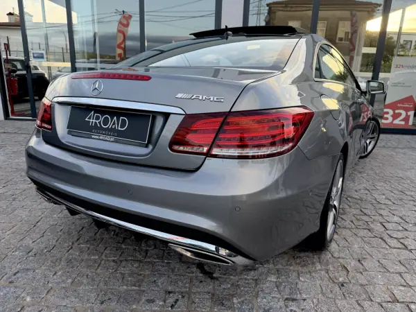 Mercedes-Benz E 220 2015 - 23999 EUR, 162000 km - AUTO.MOTO.pt - 162000km - foto 33 de 53