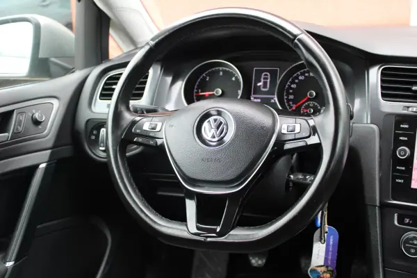 Volkswagen Golf 2017 - 11490 EUR, 224000 km - AUTO.MOTO.pt - 224000km - foto 19 de 29