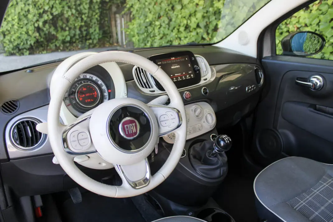 Fiat 500 2019 - 9900 EUR, 97000 km - 97000km - foto 11 de 17