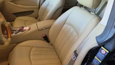 Mercedes-Benz CLS 320 2008 - 12900 EUR, 314479 km - AUTO.MOTO.pt - 314479km - foto 41 de 60