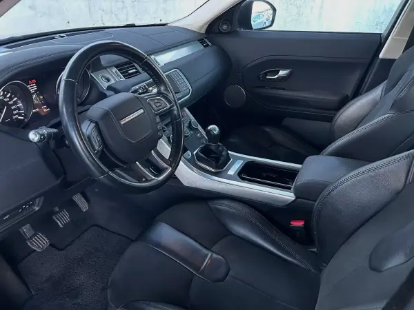 Land Rover Range Rover Evoque 2015 - 22490 EUR, 199000 km - AUTO.MOTO.pt - 199000km - foto 17 de 19