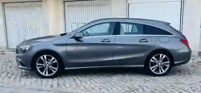 Mercedes-Benz CLA 180 2015 — foto 2 de 13