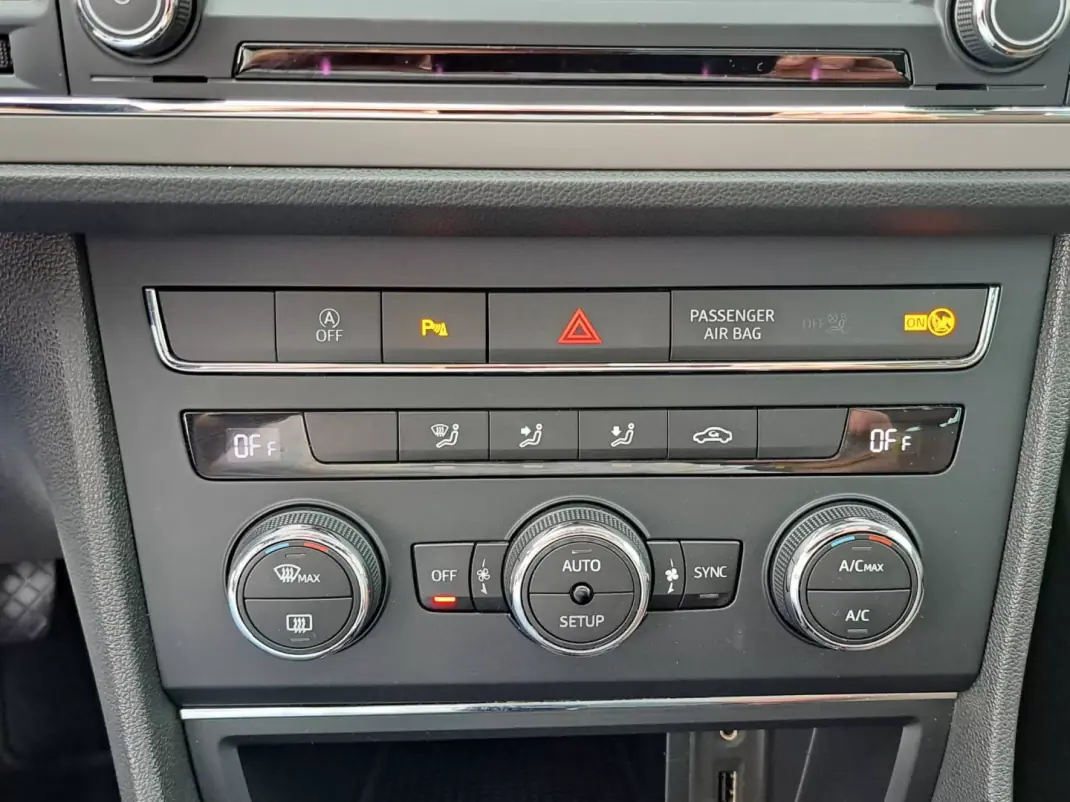 SEAT Leon X-Perience 2016 - 12990 EUR, 183751 km - AUTO.MOTO.pt - 183751km - foto 41 de 46