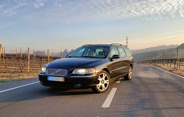 Volvo V70 2005 — foto 2 de 8