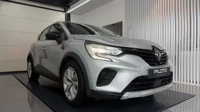 Renault Captur 2022 - 16490 EUR, 100230 km - AUTO.MOTO.pt - 100230km - foto 5 de 38