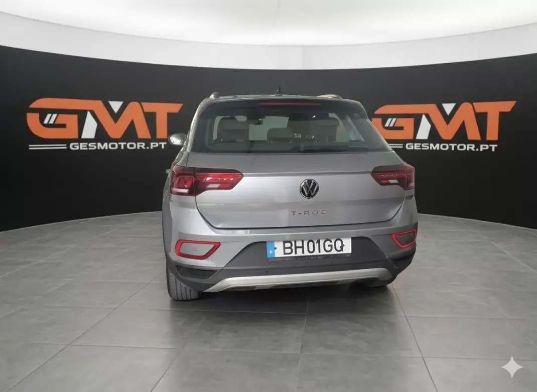 Volkswagen T-Roc 2024 - 24990 EUR, 124830 km - AUTO.MOTO.pt - 124830km - foto 4 de 12