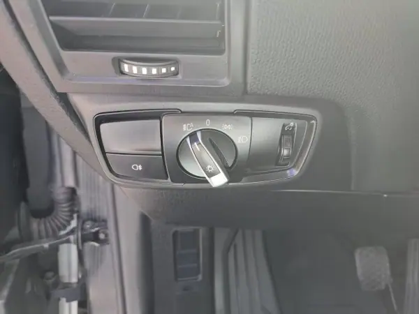 BMW i3 2019 - 28500 EUR, 89000 km - AUTO.MOTO.pt - 89000km - foto 25 de 45