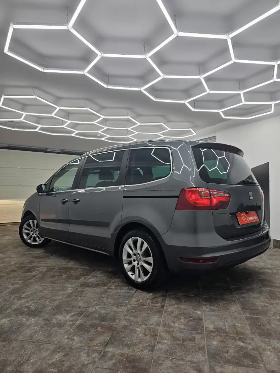 SEAT Alhambra 2011 - 12650 EUR, 216141 km - AUTO.MOTO.pt - 216141km - foto 31 de 51