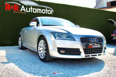 Audi TT Coupé 2006 - 17400 EUR, 74000 km - AUTO.MOTO.pt - 74000km - foto 23 de 24