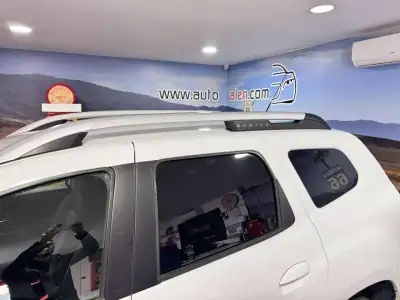 Dacia Duster 2019 - 14500 EUR, 114000 km - AUTO.MOTO.pt - 114000km - foto 8 de 17