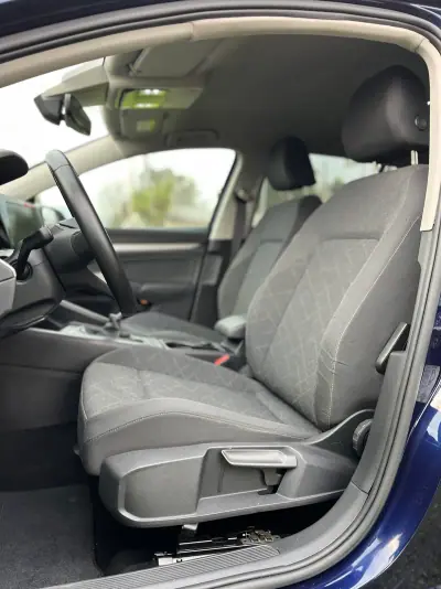 Volkswagen Amarok 2023 - 21900 EUR, 26720 km - AUTO.MOTO.pt - 26720km - foto 7 de 9