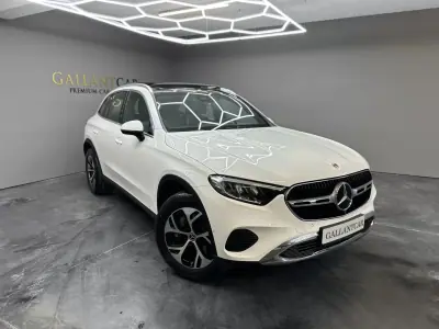 Mercedes-Benz GLC 300 2024 - 66500 EUR, 12000 km - AUTO.MOTO.pt - 12000km - foto 6 de 45