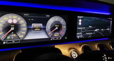 Mercedes-Benz E 220 2017 - 34999 EUR, 180000 km - AUTO.MOTO.pt - 180000km - foto 12 de 45