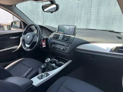 BMW 116 2014 - 11450 EUR, 150000 km - AUTO.MOTO.pt - 150000km - foto 17 de 27