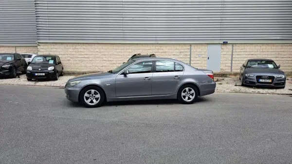 BMW 520 2008 - 7980 EUR, 322077 km - AUTO.MOTO.pt - 322077km - foto 23 de 41