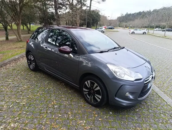 Citroën DS3 2010 - 7200 EUR, 135938 km - AUTO.MOTO.pt - 135938km - foto 3 de 12