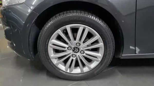 Citroën C-Elysée 2014 - 9990 EUR, 42600 km - AUTO.MOTO.pt - 42600km - foto 18 de 19