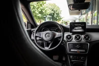 Mercedes-Benz CLA 180 2018 - 19500 EUR, 177901 km - AUTO.MOTO.pt - 177901km - foto 33 de 39