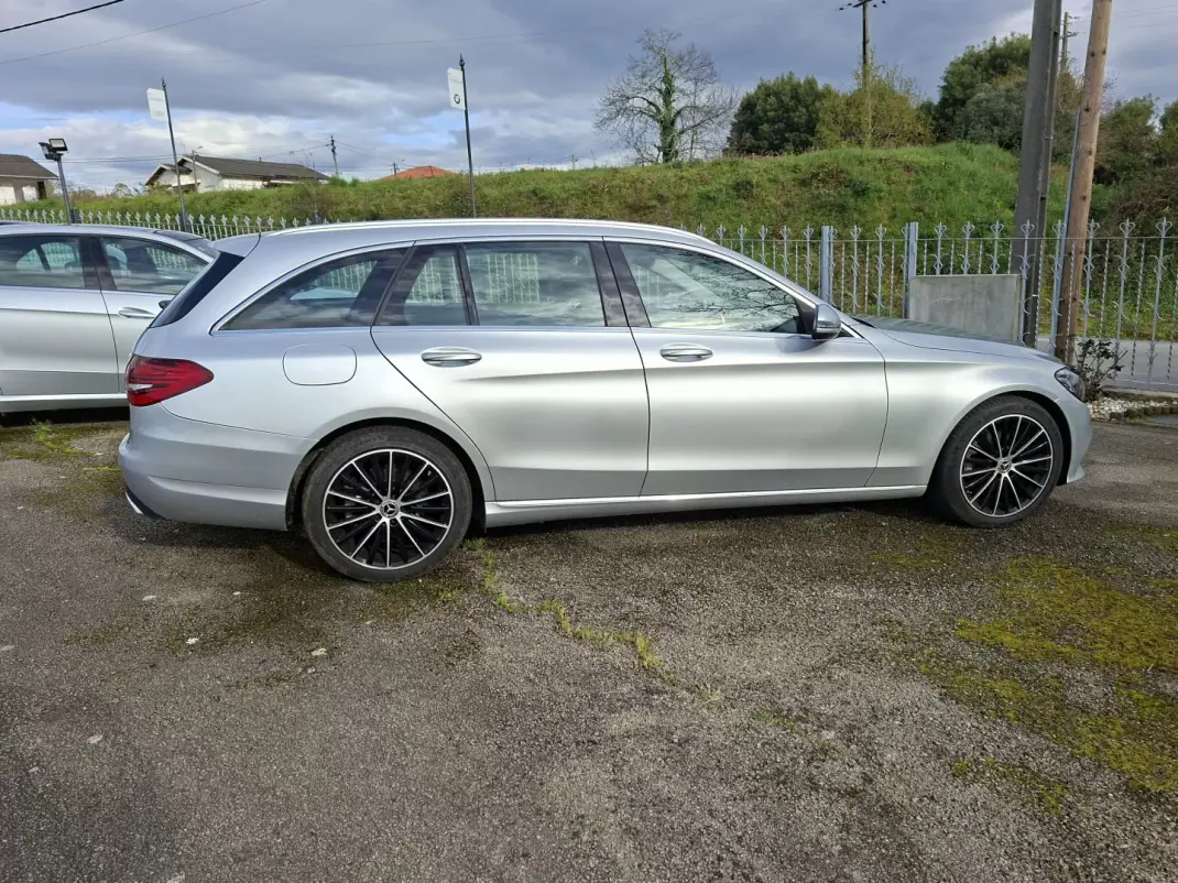 Mercedes-Benz C 200 2019 - 24250 EUR, 95512 km - AUTO.MOTO.pt - 95512km - foto 12 de 27