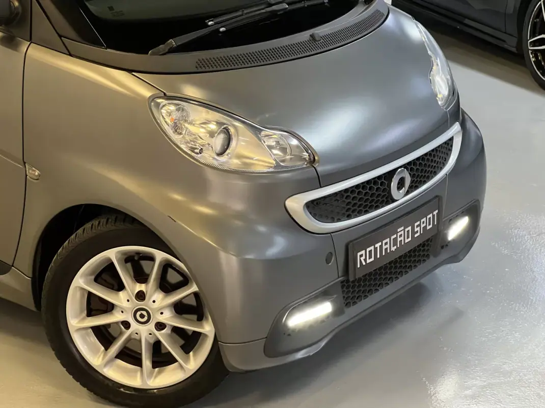 Smart Fortwo Cabrio 2013 - 6990 EUR, 95000 km - AUTO.MOTO.pt - 95000km - foto 16 de 41