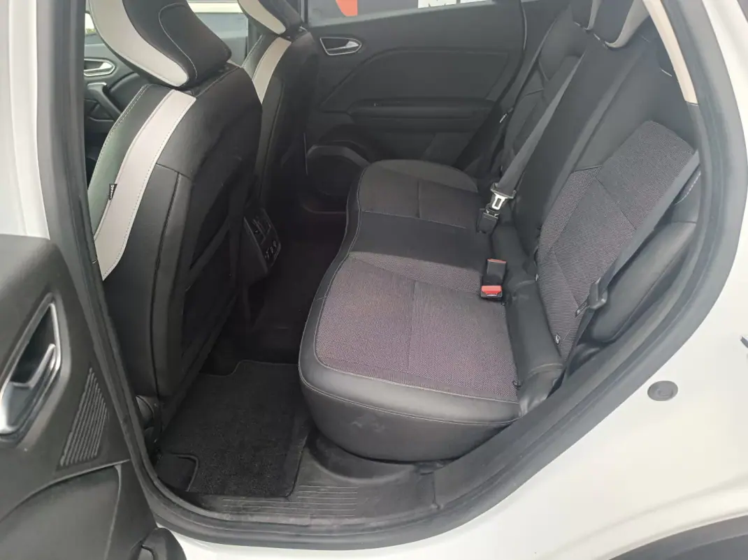 Renault Captur 2020 - 14900 EUR, 196207 km - AUTO.MOTO.pt - 196207km - foto 17 de 34