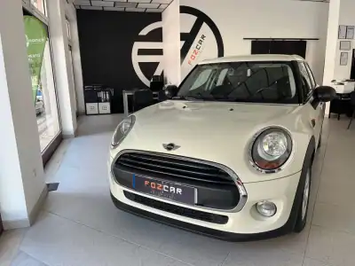 MINI One 2015 - 11750 EUR, 119125 km - AUTO.MOTO.pt - 119125km - foto 2 de 8