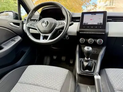 Renault Clio 2022 - 14790 EUR, 78950 km - AUTO.MOTO.pt - 78950km - foto 16 de 36