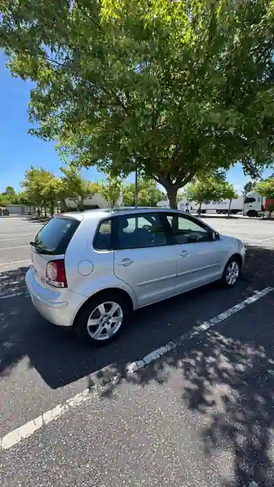 Volkswagen Polo 2008 - 4000 EUR, 119621 km - AUTO.MOTO.pt - 119621km - foto 6 de 14
