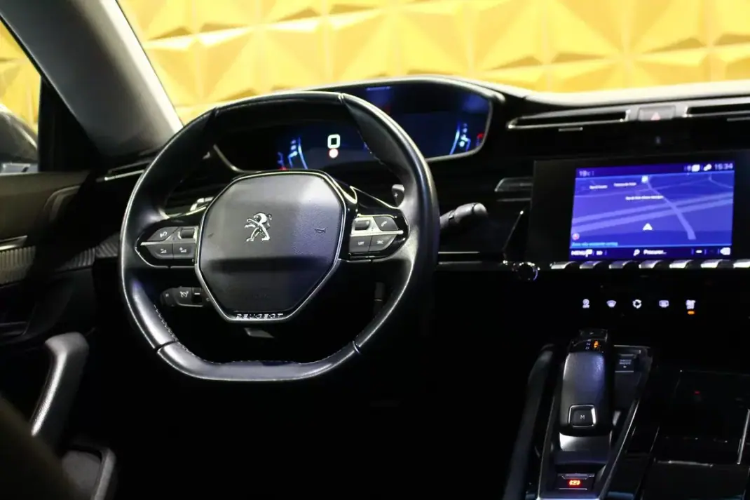 Peugeot 508 SW 2021 - 15250 EUR, 157000 km - AUTO.MOTO.pt - 157000km - foto 20 de 28