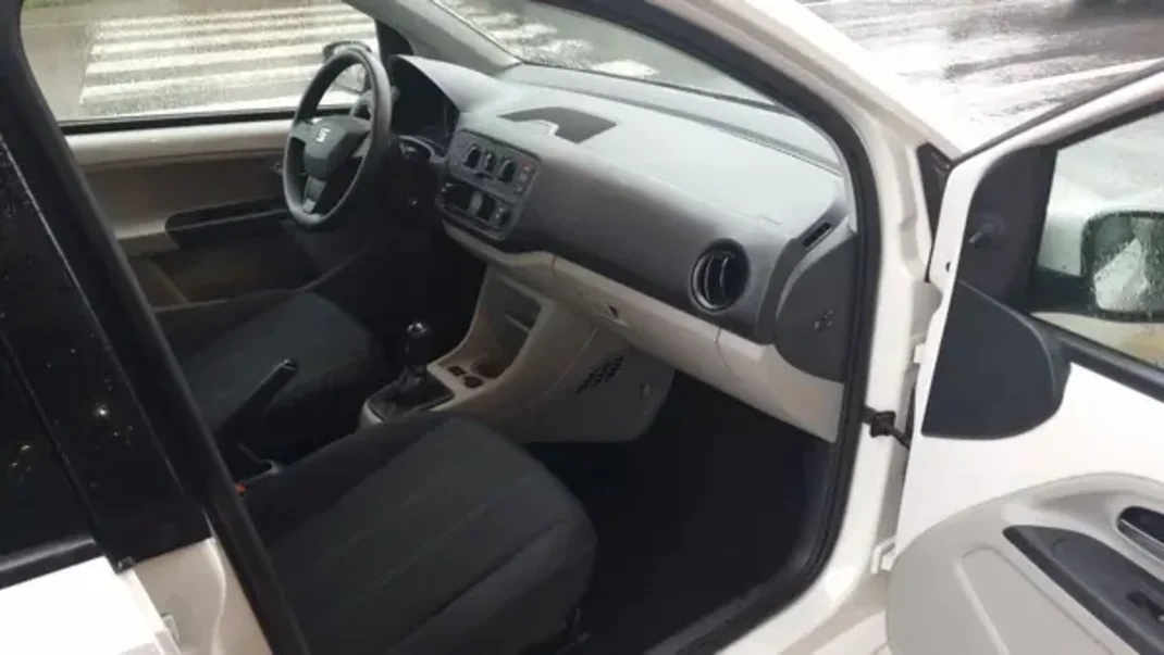 SEAT Mii 2017 - 8990 EUR, 43580 km - AUTO.MOTO.pt - 43580km - foto 9 de 14