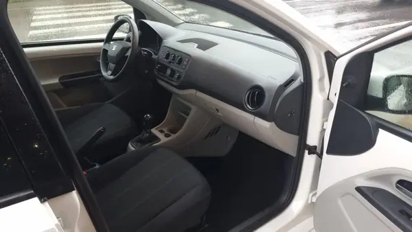 SEAT Mii 2017 - 8990 EUR, 43580 km - AUTO.MOTO.pt - 43580km - foto 9 de 14