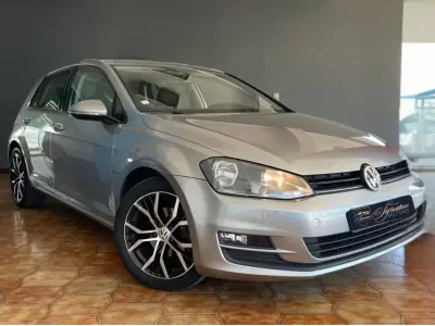 Volkswagen Golf 2014 - 14900 EUR, 163243 km - AUTO.MOTO.pt - 163243km - foto 7 de 22